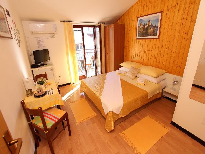 Rooms And Apartment Matosevic Rovinj Buitenkant foto